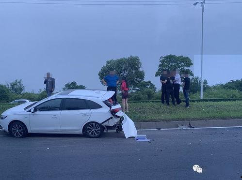 最新爆料車禍視頻下載安裝,事故現場觸目驚心  第2張