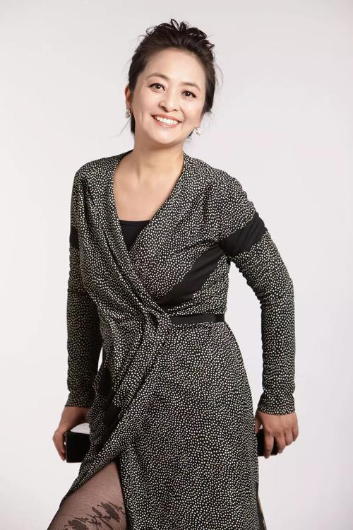 李勤勤二婚爆料了嗎視頻,視頻爆料驚人細節 第2張 李勤勤二婚爆料了嗎視頻,視頻爆料驚人細節 第2張