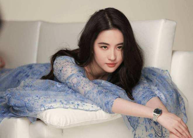 圈內(nèi)爆料劉亦菲李現(xiàn),娛樂圈新戀情曝光？  第3張