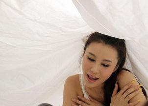 床上大戰(zhàn)視頻在線觀看,揭秘床上大戰(zhàn)視頻的在線觀看熱潮  第2張