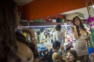 長(zhǎng)沙夜生活?yuàn)蕵烦怨厢u,探尋美食與娛樂的“吃瓜醬”之旅  第3張