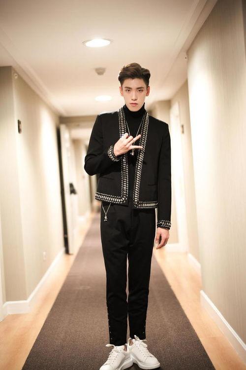 娛樂圈爆料王子異,娛樂圈爆料背后的成長與蛻變 第2張 娛樂圈爆料王子異,娛樂圈爆料背后的成長與蛻變 第2張