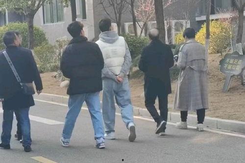 青島吃瓜網(wǎng)紅事件,一場(chǎng)網(wǎng)絡(luò)輿論的風(fēng)暴與反思