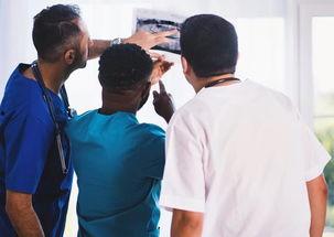 退休醫生爆料視頻大全,真實退休生活與醫療行業內幕大揭秘 第3張 退休醫生爆料視頻大全,真實退休生活與醫療行業內幕大揭秘 第3張