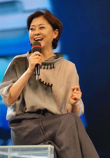 倪萍爆料趣事視頻大全最新,揭秘娛樂(lè)圈幕后趣事大盤點(diǎn)  第3張