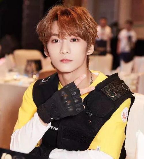 爆料黃智博姐姐照片視頻,揭秘背后驚人真相 第3張 爆料黃智博姐姐照片視頻,揭秘背后驚人真相 第3張