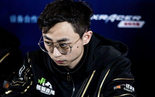 水晶哥爆料韋神復(fù)出視頻,水晶哥爆料,昔日戰(zhàn)神強(qiáng)勢(shì)回歸! 第3張 水晶哥爆料韋神復(fù)出視頻,水晶哥爆料,昔日戰(zhàn)神強(qiáng)勢(shì)回歸! 第3張