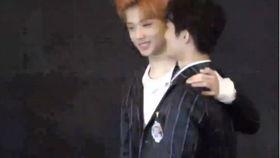 李馬克前女友爆料視頻在線觀看,揭秘昔日戀情內幕  第2張