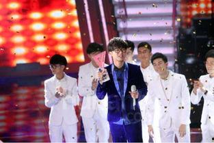 華晨宇四面臺(tái)爆料視頻,華晨宇四面臺(tái)演唱會(huì)精彩瞬間大揭秘  第3張