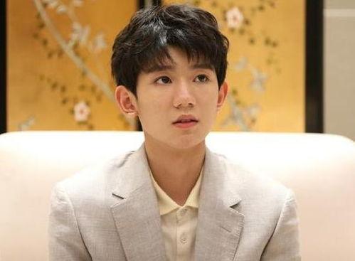 王源吃瓜娛樂(lè)完整版,全程精彩瞬間回顧 第3張 王源吃瓜娛樂(lè)完整版,全程精彩瞬間回顧 第3張